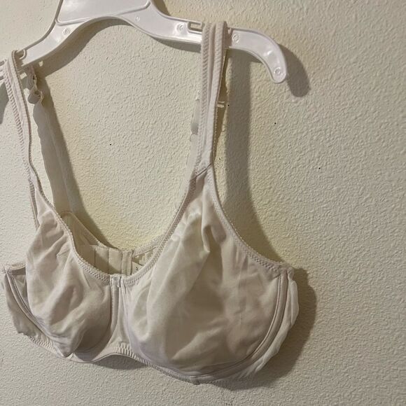 Bali Women underwire No padded Bra size 38D - Picture 2 of 6